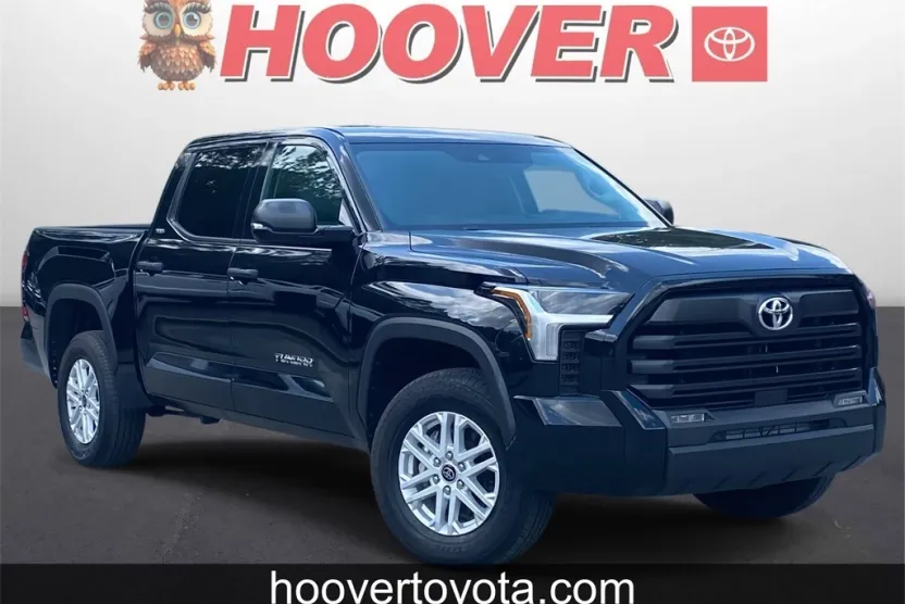2024 Toyota Tundra SR5 photo 1