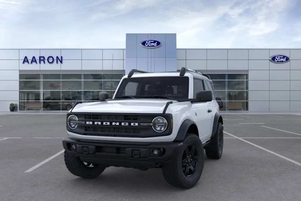 2024 Ford Bronco Black Diamond photo 1