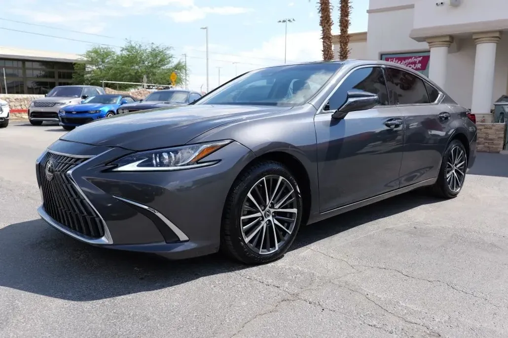 2022 Lexus ES 350 photo 1