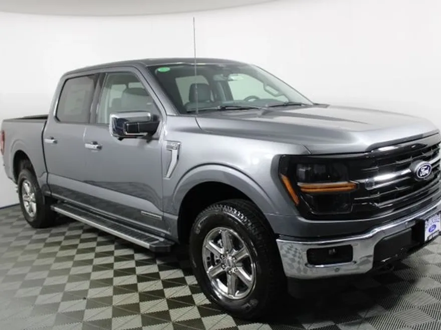2025 Ford F-150 XLT photo 1