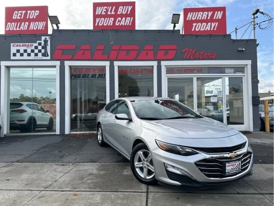 2022 Chevrolet Malibu photo 1