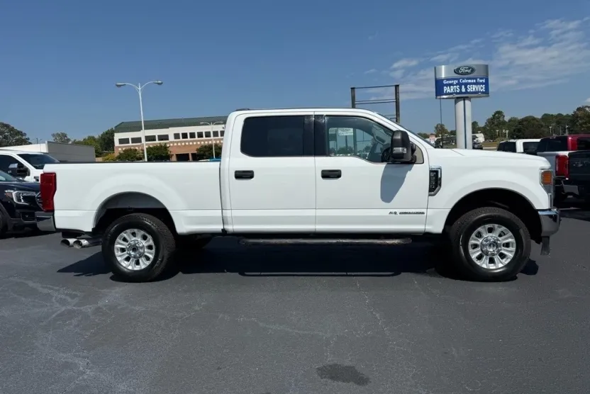 2022 Ford F-250 XLT photo 1