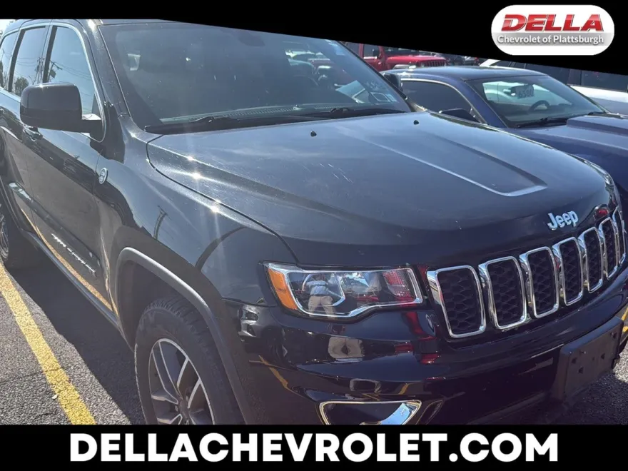 2020 Jeep Grand Cherokee Laredo photo 1