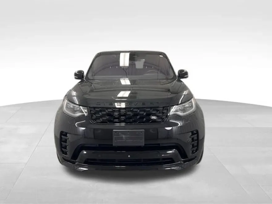 2023 Land Rover Discovery S R-Dynamic photo 1