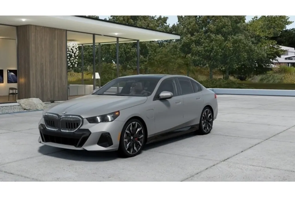 2026 Bmw 550e xDrive photo 1