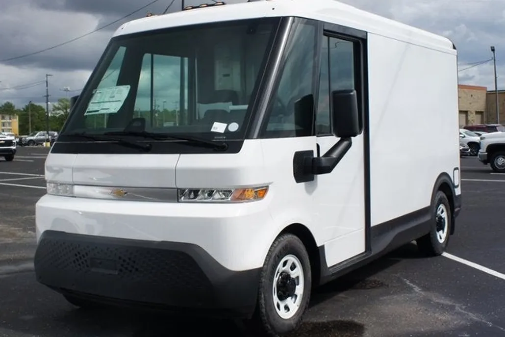 2025 Chevrolet BrightDrop 400 photo 1
