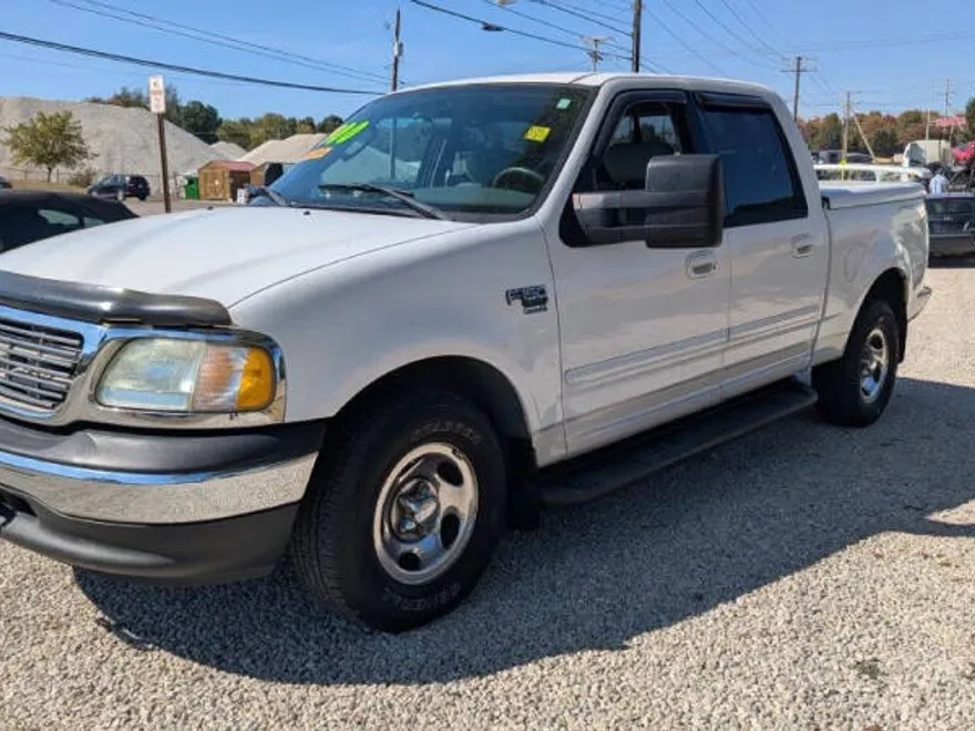 2003 Ford F-150 XLT photo 1