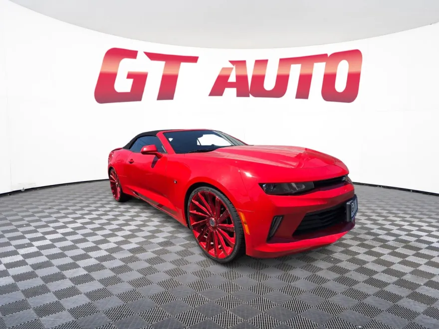 2017 Chevrolet Camaro 1LS 1LT photo 1