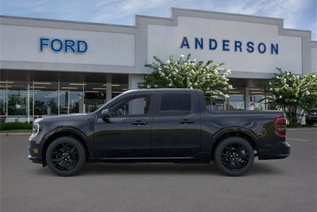 2025 Ford Maverick photo 1