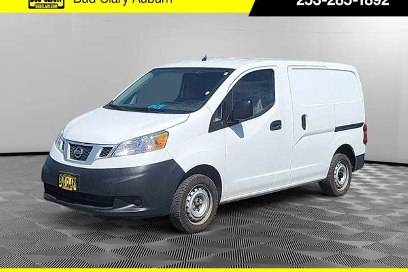2017 Nissan NV200 S photo 1