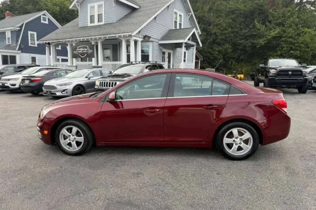 2015 Chevrolet Cruze photo 1