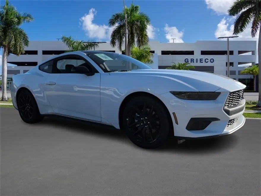 2025 Ford Mustang EcoBoost photo 1