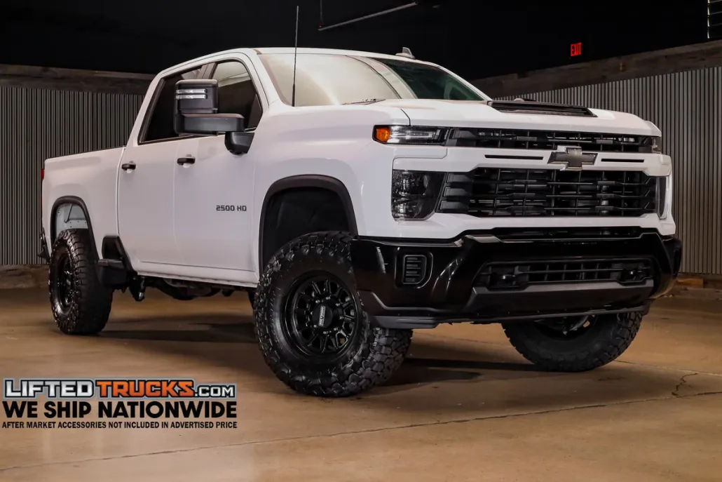 2025 Chevrolet Silverado 2500HD Custom photo 1