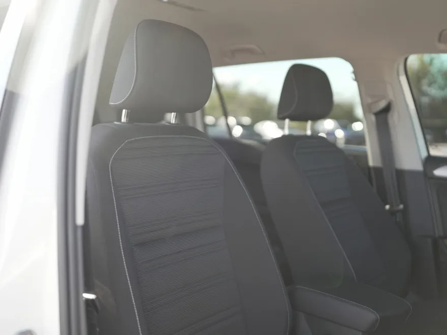 2023 Volkswagen Tiguan S photo 1