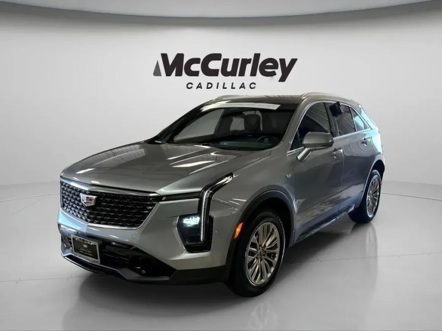 2024 Cadillac XT4 Premium Luxury photo 1