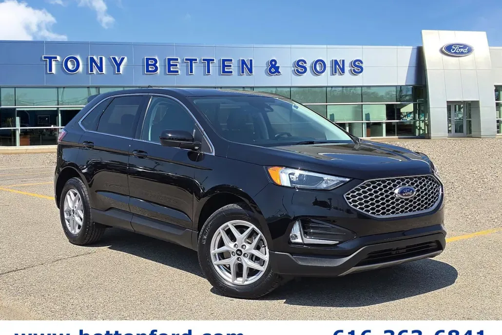 2023 Ford Edge SEL photo 1