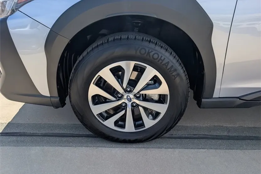 2024 Subaru Outback Premium photo 1