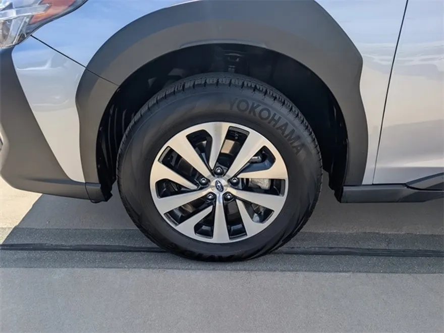 2024 Subaru Outback Premium photo 1