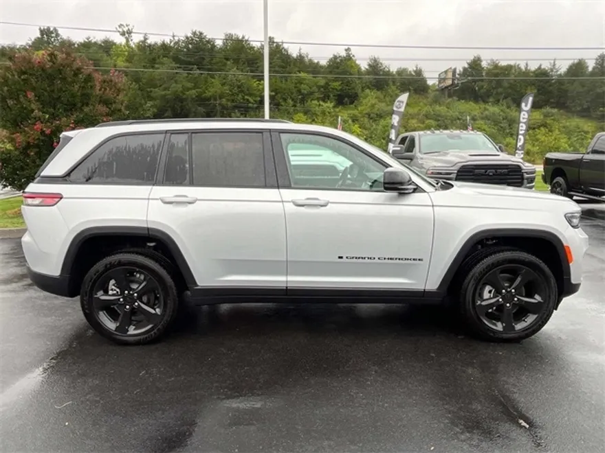 2025 Jeep Grand Cherokee Altitude X photo 1