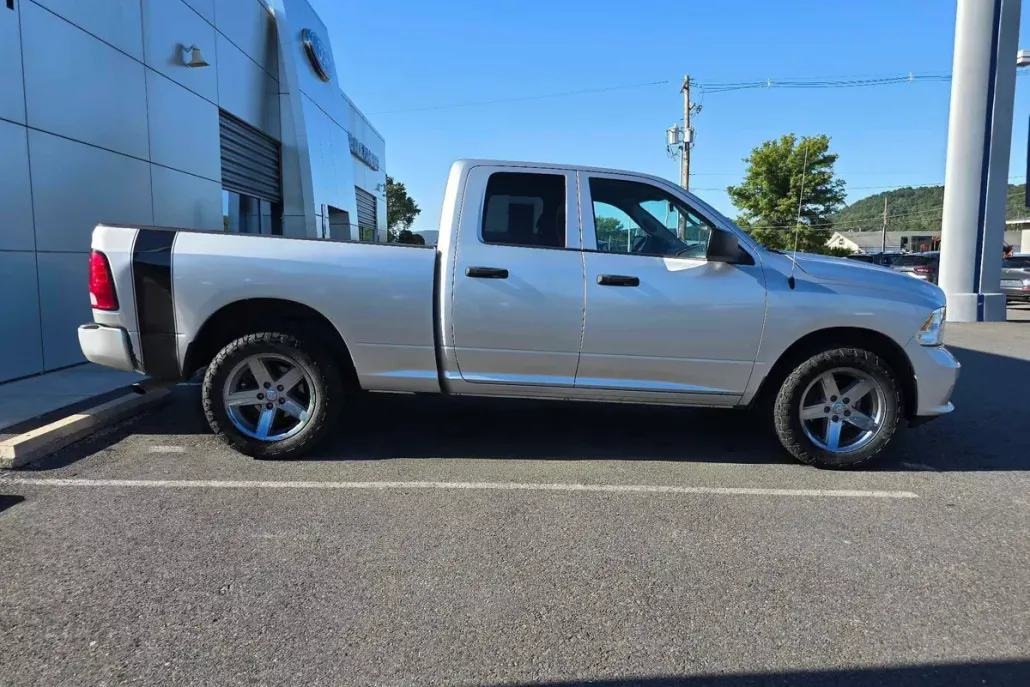 2017 Ram 1500 Express photo 1