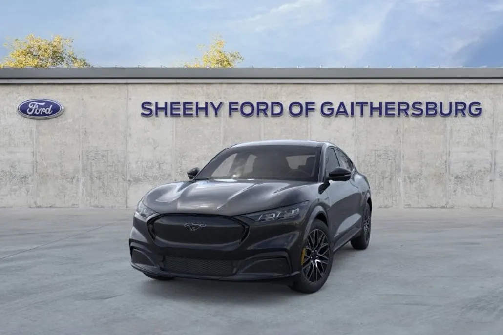 2025 Ford Mustang Mach-E Premium photo 1