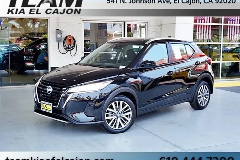 2024 Nissan Kicks SV photo 1
