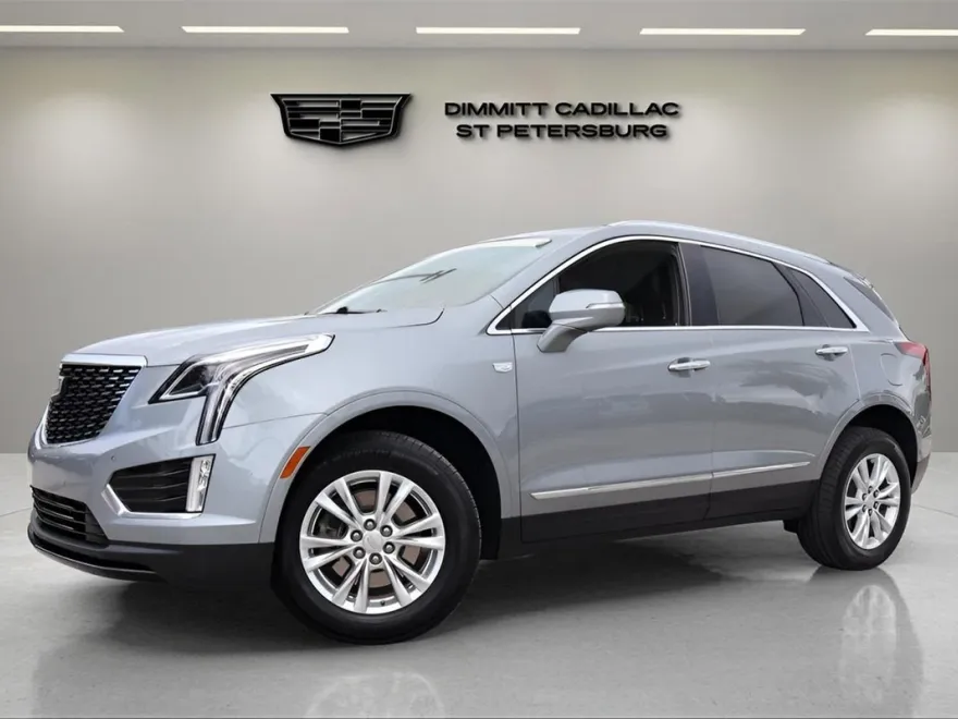2024 Cadillac XT5 Luxury photo 1