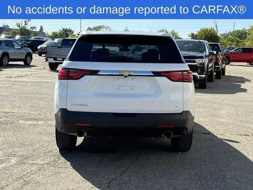 2023 Chevrolet Traverse Cloth photo 1