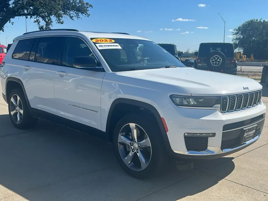 2022 Jeep Grand Cherokee Limited photo 1