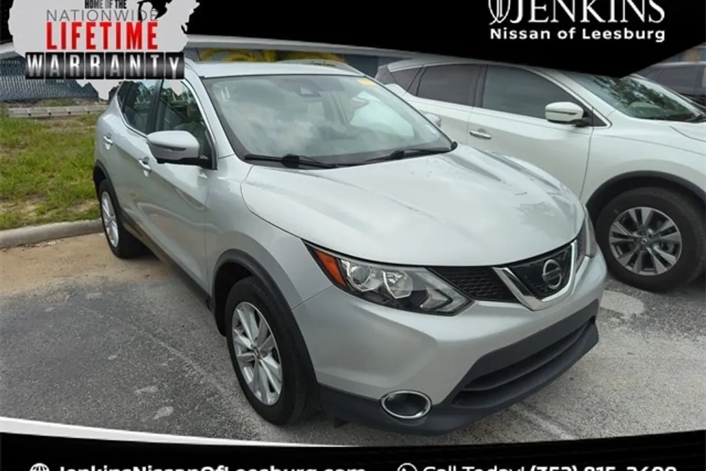 2019 Nissan Rogue Sport SV photo 1