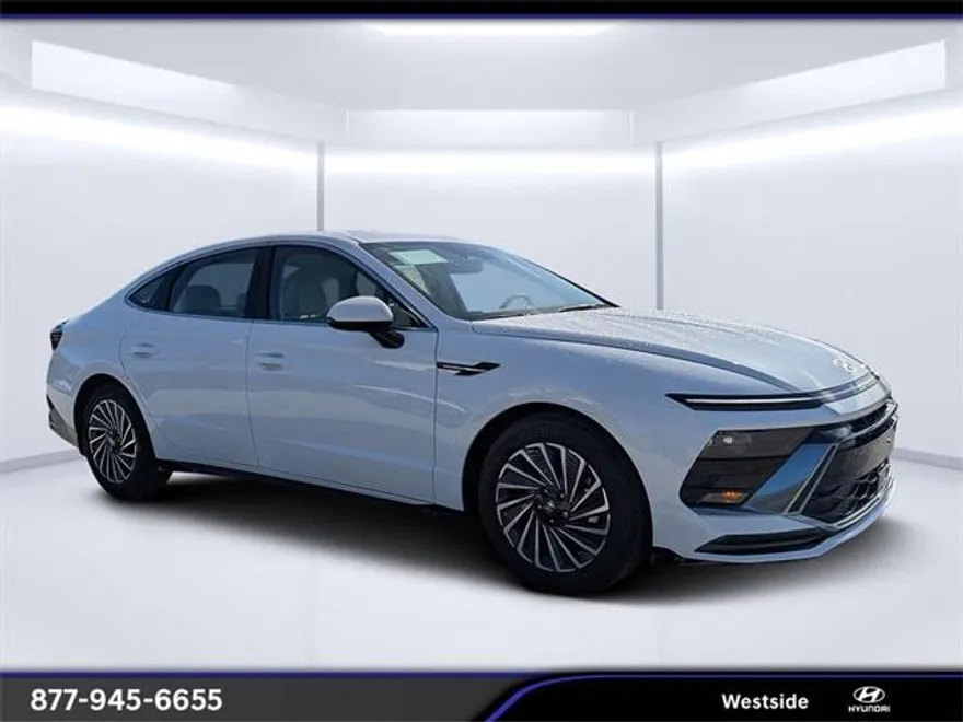 2025 Hyundai Sonata Hybrid SEL photo 1