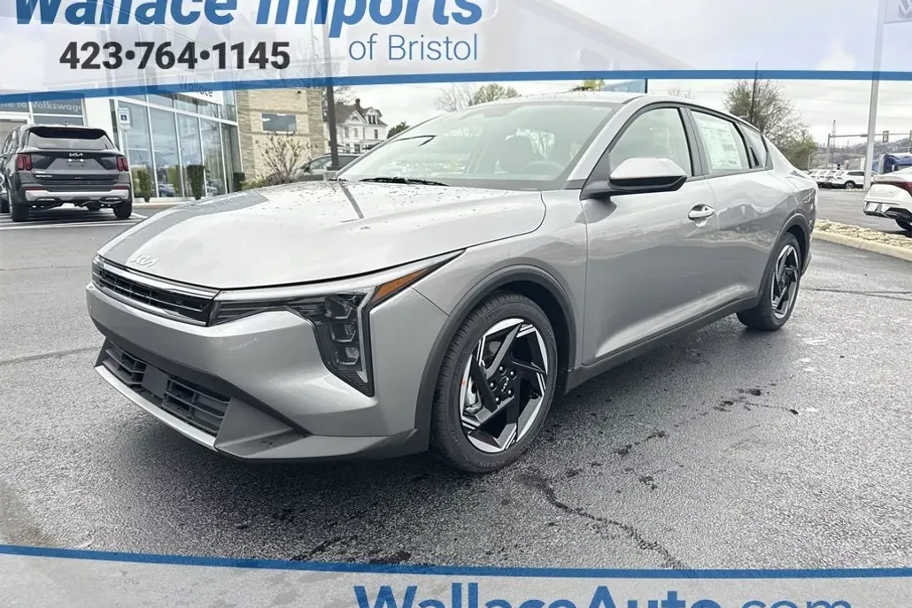 2025 Kia K4 EX photo 1