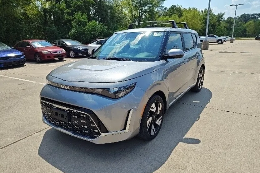 2023 Kia Soul GT-Line photo 1