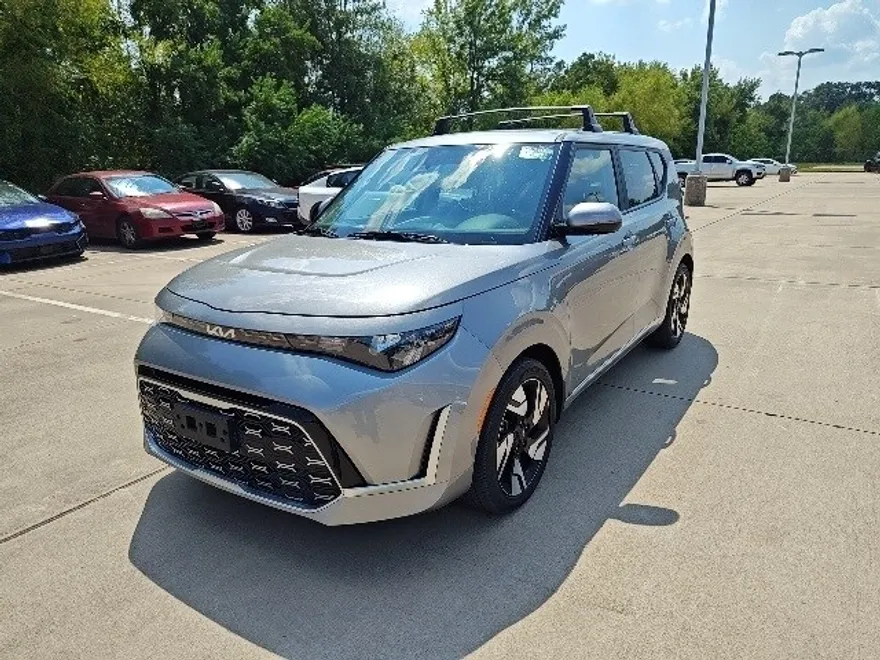 2023 Kia Soul GT-Line photo 1