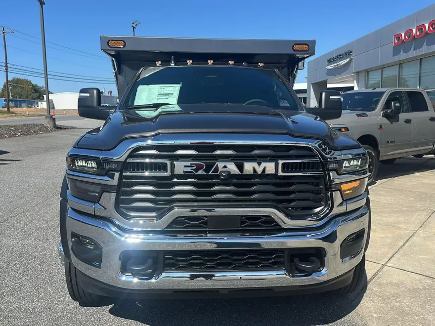 2025 Ram 5500 photo 1