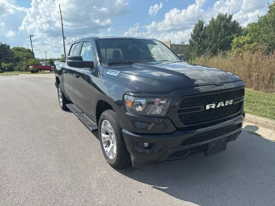 2024 Ram 1500 Tradesman photo 1