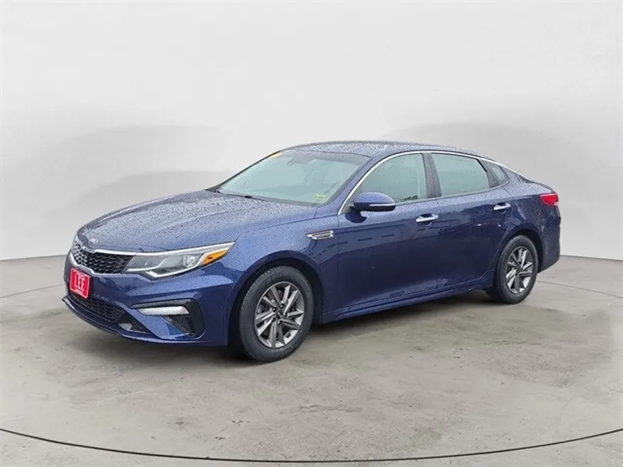 2020 Kia Optima LX photo 1