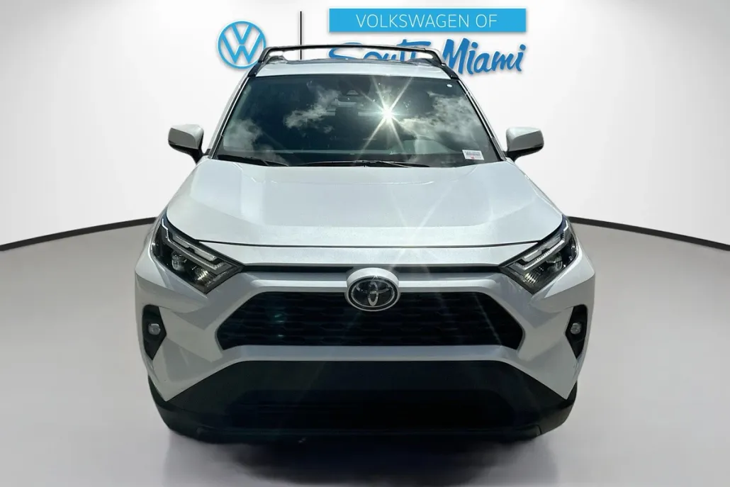 2024 Toyota RAV4 XLE Premium photo 1