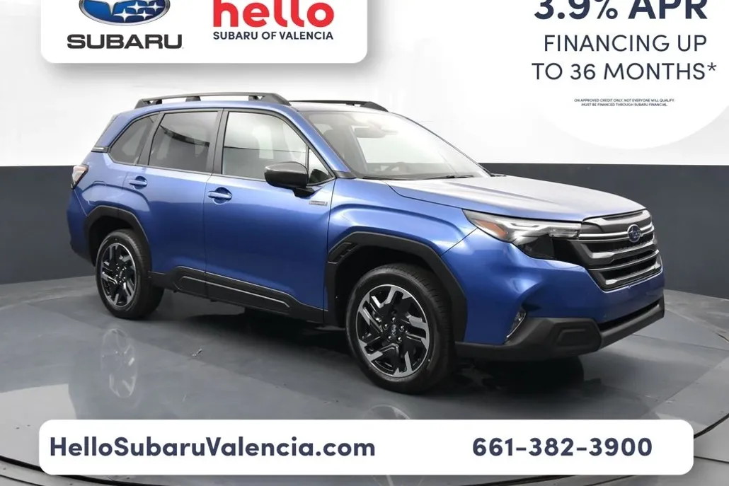 2025 Subaru Forester Premium photo 1