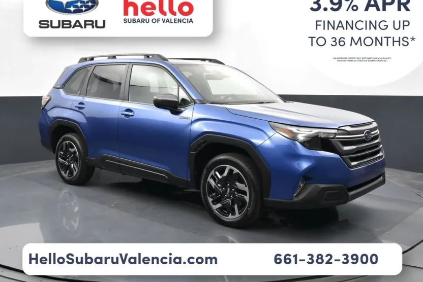 2025 Subaru Forester Premium photo 1