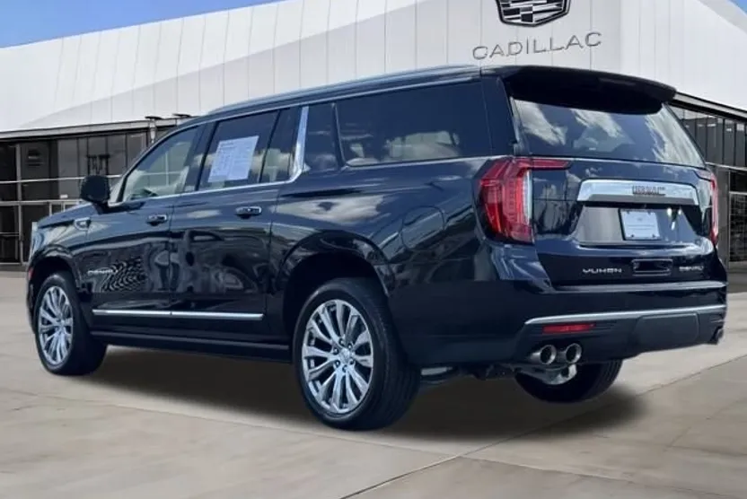 2023 Gmc Yukon XL Denali photo 1