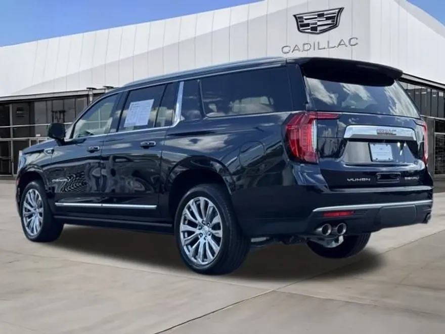 2023 Gmc Yukon XL Denali photo 1