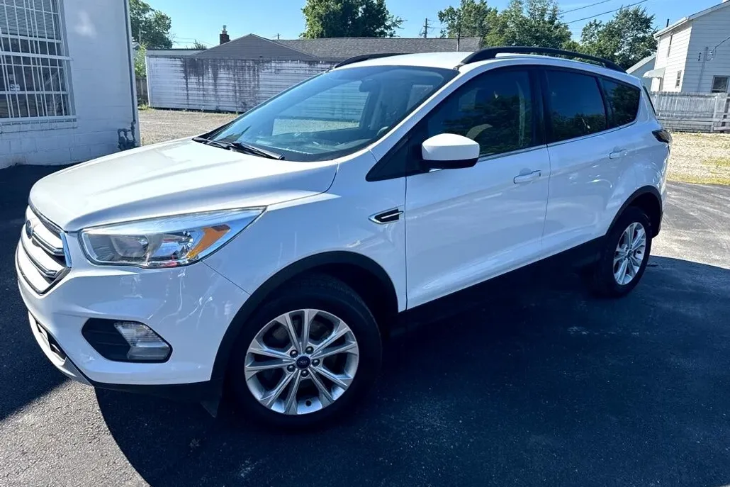 2018 Ford Escape SE photo 1