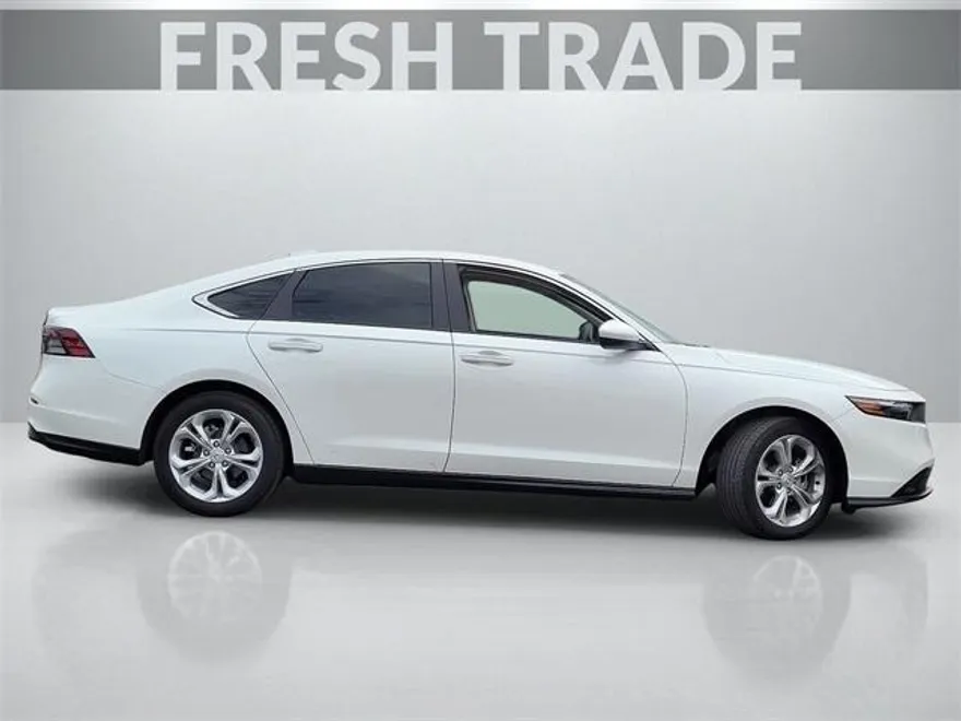 2024 Honda Accord LX photo 1