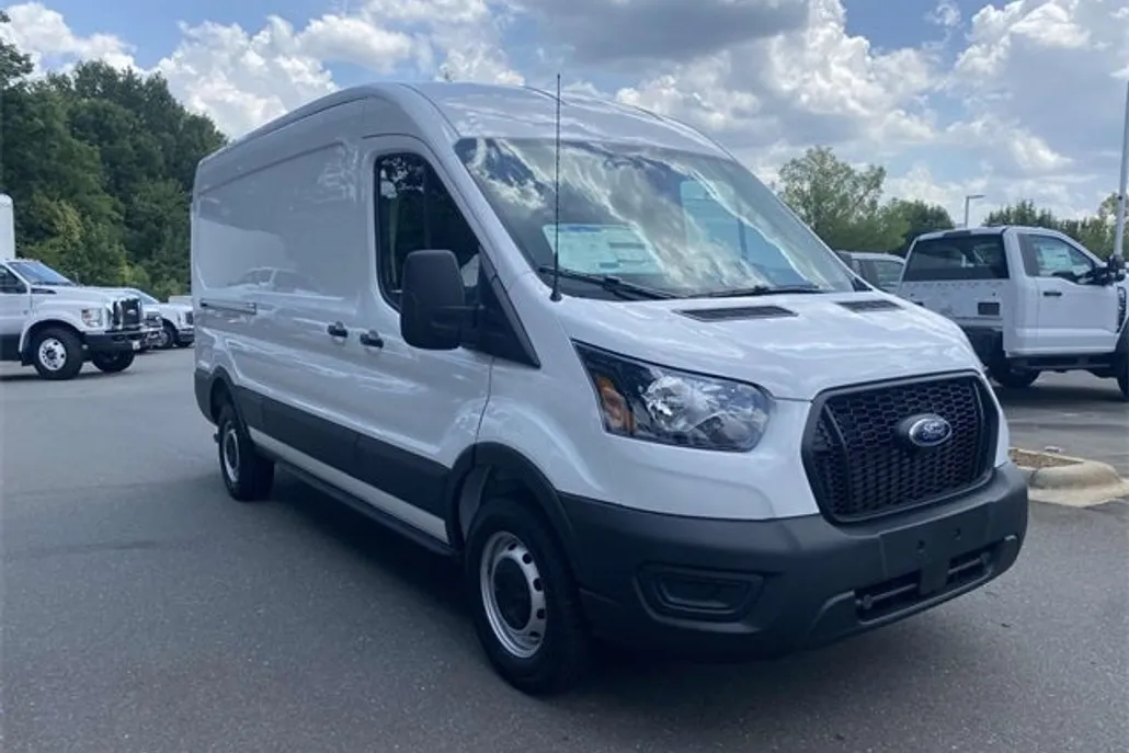 2025 Ford Transit photo 1