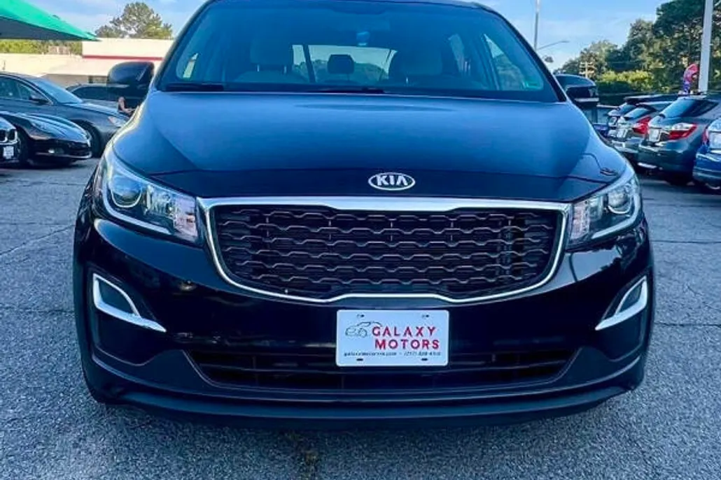 2019 Kia Sedona LX EX photo 1