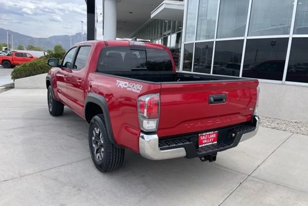 2022 Toyota Tacoma TRD Off-Road V6 SR photo 1
