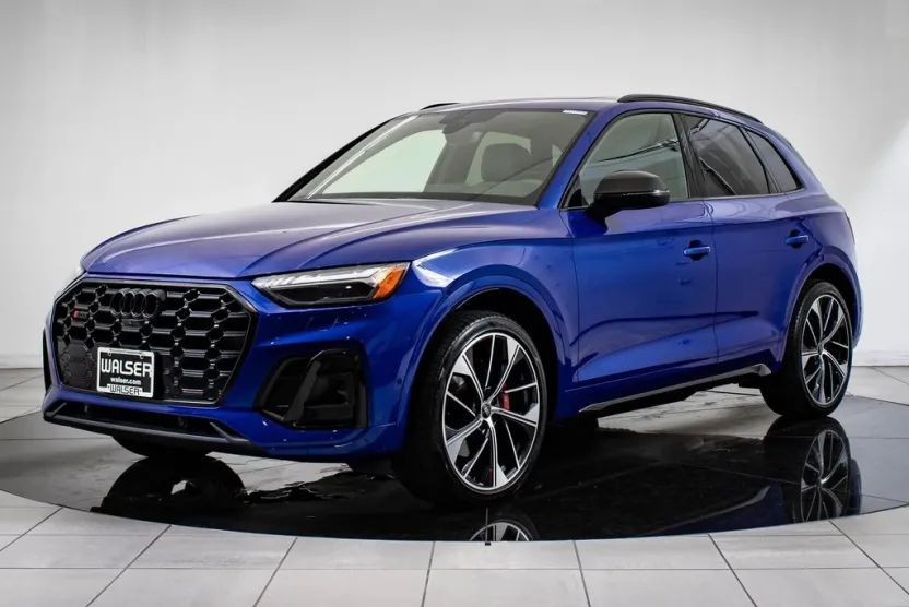 2024 Audi SQ5 Prestige photo 1