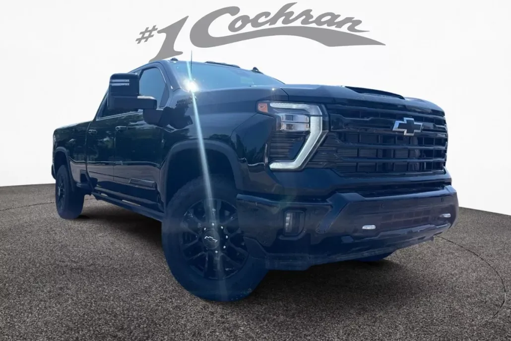2025 Chevrolet Silverado 3500HD High Country photo 1