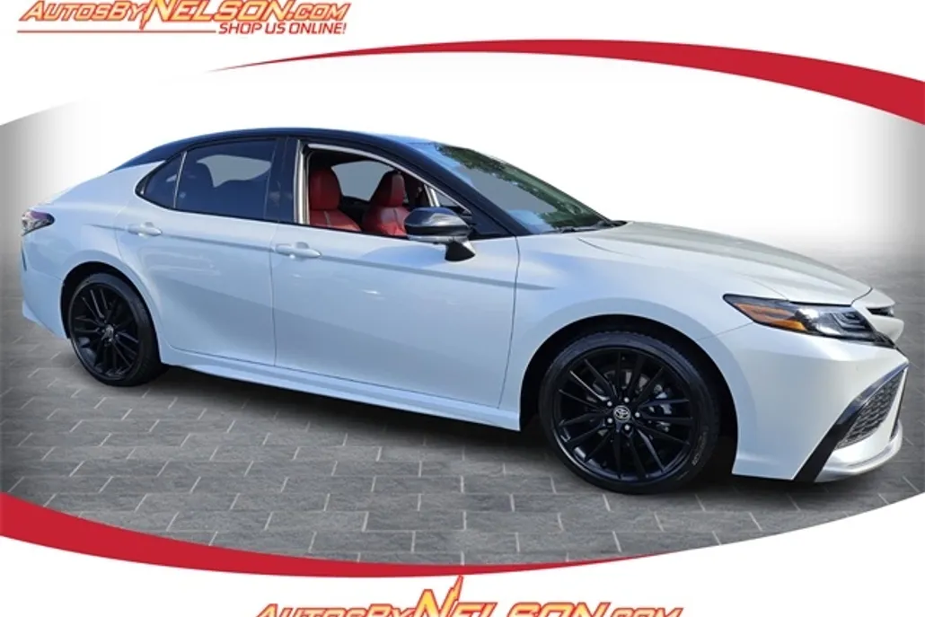 2022 Toyota Camry XSE photo 1